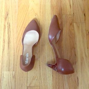 Marais USA tan leather kitten heel